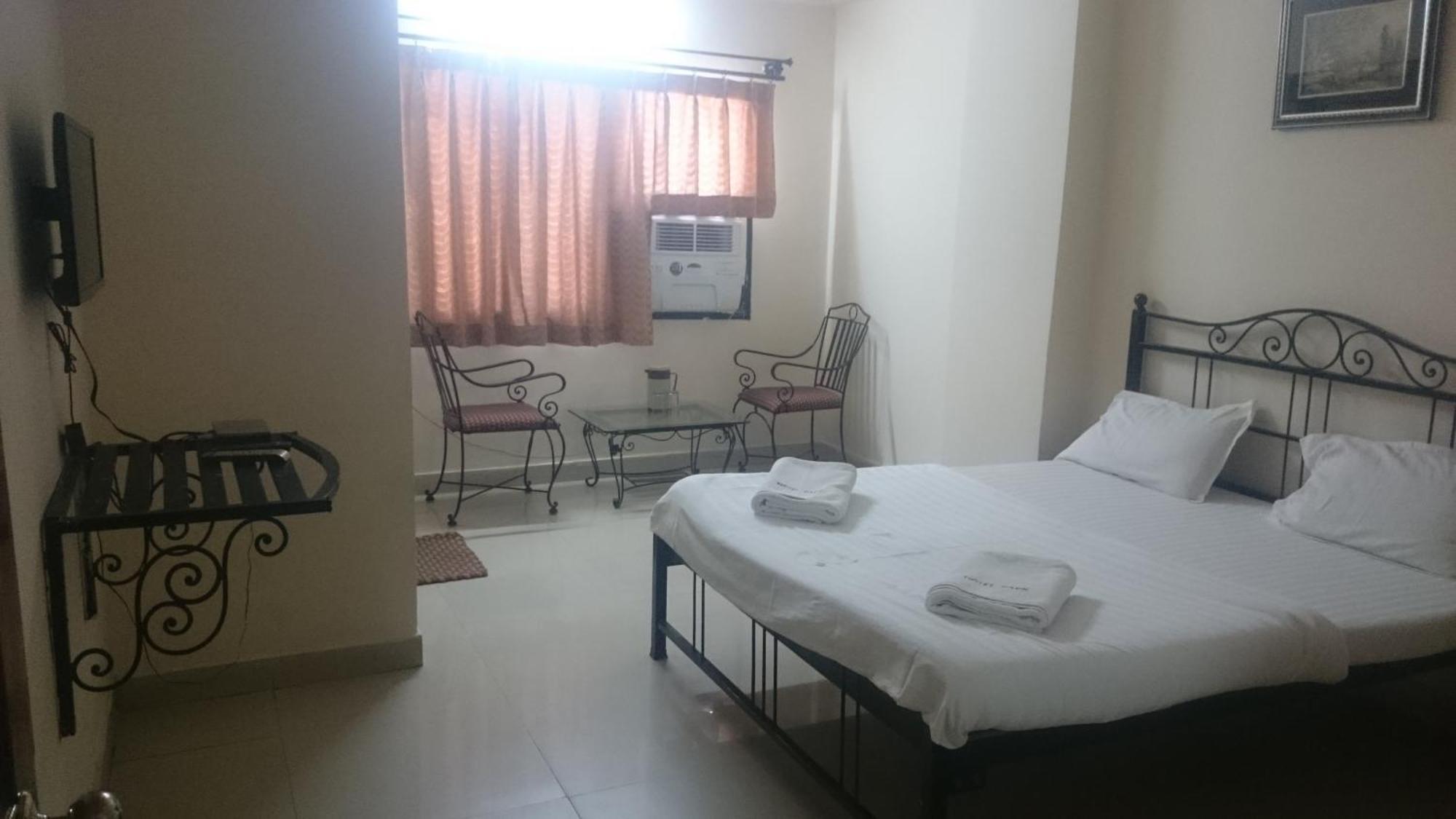 Hotel Park Indore Exterior photo