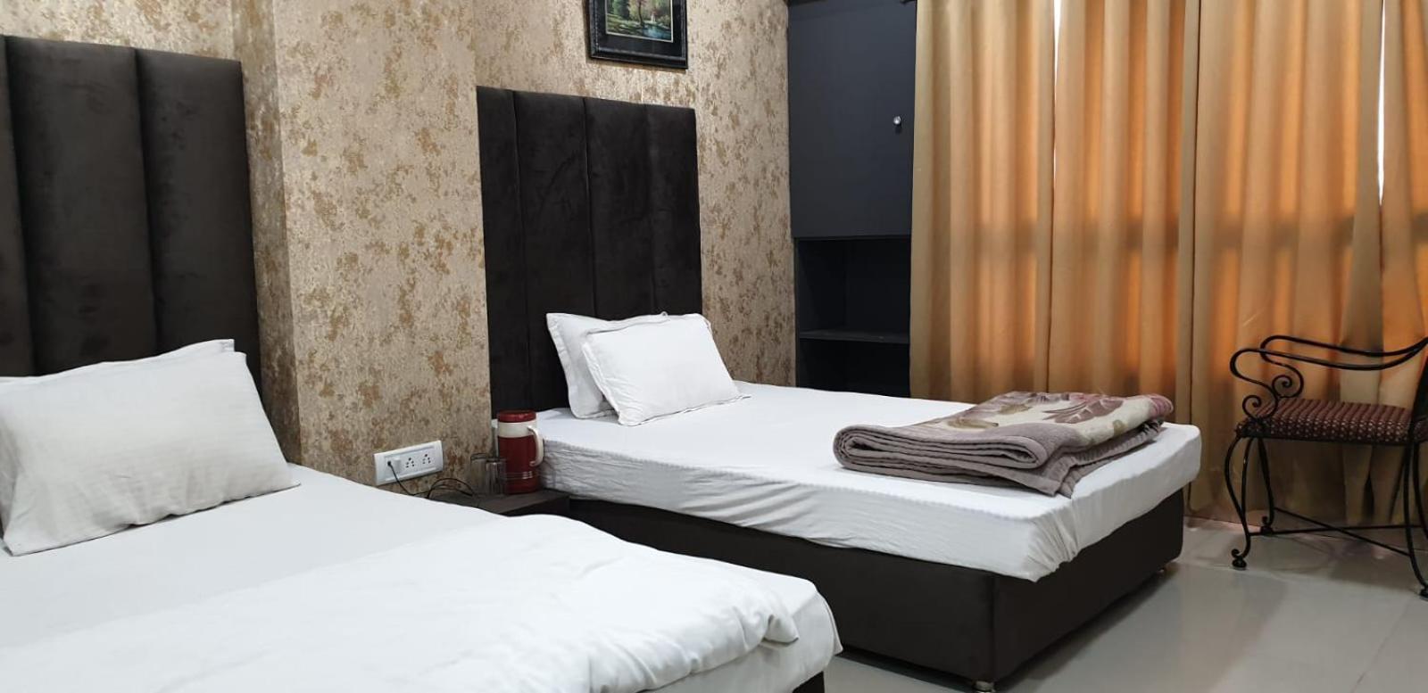Hotel Park Indore Exterior photo